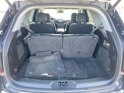 Used 2021 Ford Explorer Limited AWD/4WD image 22