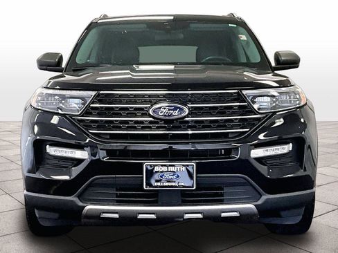 Used 2023 Ford Explorer XLT w/ Equipment Group 202A AWD/4WD image 3
