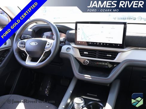 Certified 2025 Ford Explorer Active image 14