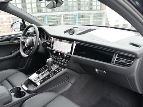 New 2026 Porsche Macan S AWD/4WD image 17