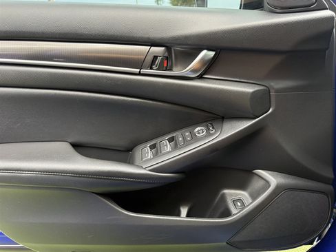 Used 2022 Honda Accord Sport image 29