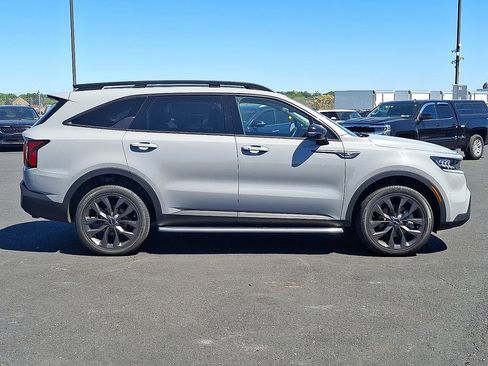 Certified 2023 Kia Sorento X-Line EX AWD/4WD image 7