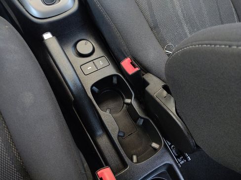 Used 2014 Chevrolet Sonic LT image 26