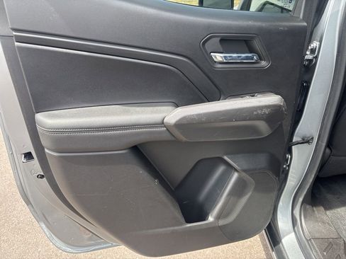 Used 2023 Chevrolet Colorado LT w/ LT Convenience Package II RWD image 12