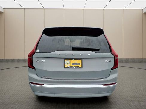 New 2026 Volvo XC90 B6 Plus w/ Protection Package Premier image 8