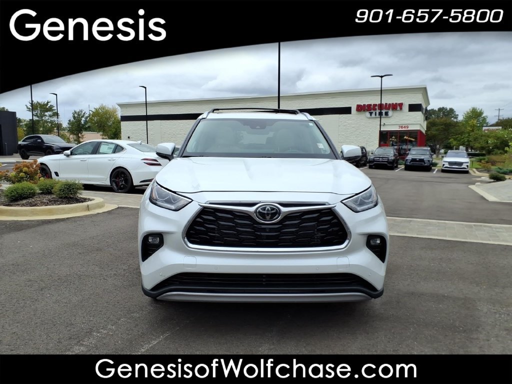 Used 2022 Toyota Highlander Platinum AWD/4WD image 8