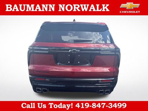 Used 2026 Chevrolet Traverse RS w/ LPO, Floor Liner Package FWD image 6