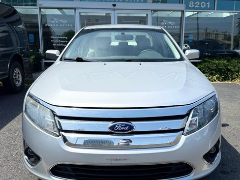 Used 2011 Ford Fusion SEL FWD image 2