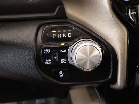 Used 2022 RAM 1500 Laramie w/ Laramie Southwest Edition image 8