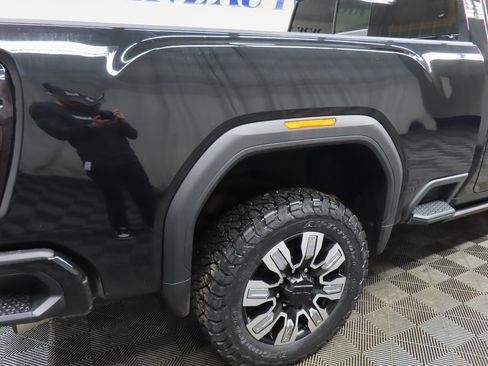 Used 2024 GMC Sierra 3500 Denali w/ Denali Reserve Package image 38