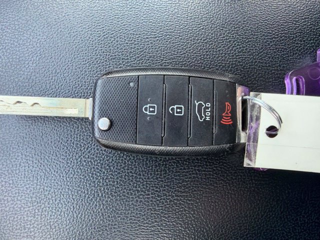 Used 2016 Kia Sorento EX FWD image 34