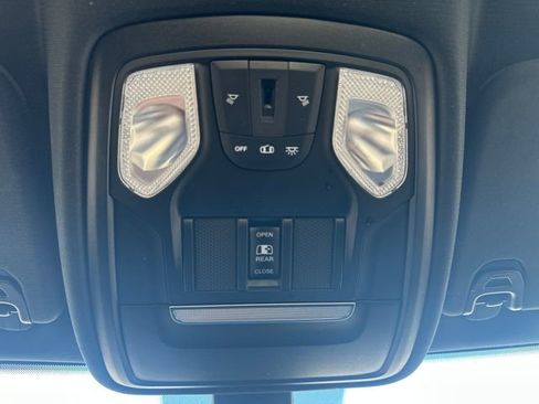 Used 2021 RAM 1500 Big Horn image 21