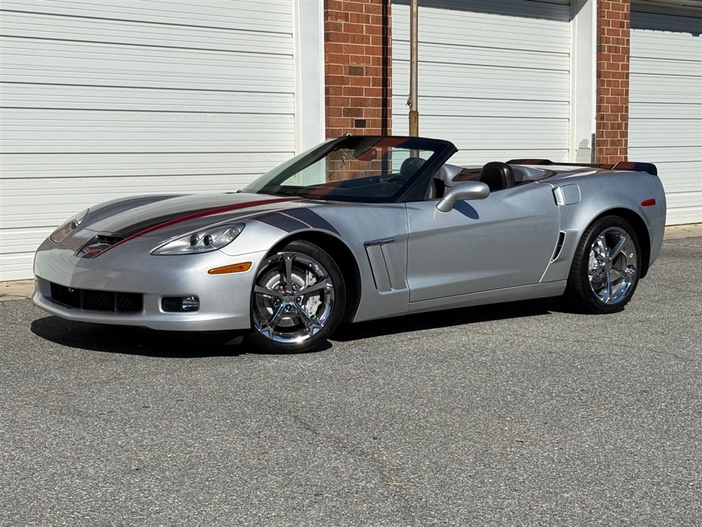 Used 2011 Chevrolet Corvette Grand Sport w/ Preferred Equipment Group RWD image 12