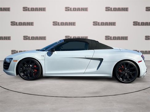 Used 2012 Audi R8 V10 w/ Enhanced Leather Pkg image 2