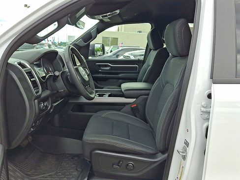 Certified 2026 RAM 1500 Big Horn AWD/4WD image 17