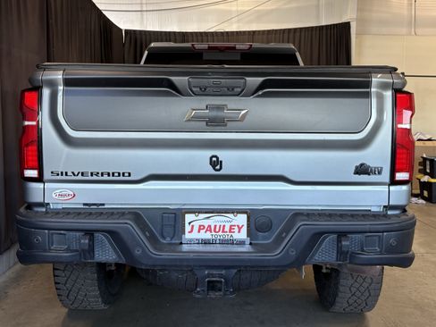 Used 2024 Chevrolet Silverado 2500 ZR2 w/ ZR2 Bison Edition image 30