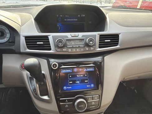 Used 2014 Honda Odyssey EX image 24