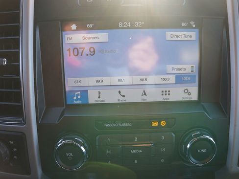 Certified 2019 Ford F350 Lariat w/ Lariat Ultimate Package image 27