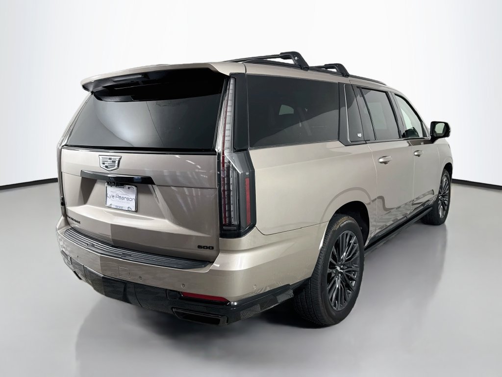 Used 2025 Cadillac Escalade ESV Sport Platinum w/ LPO, Floor Liner Package AWD/4WD image 9