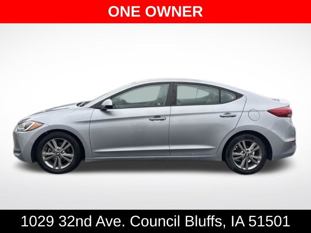 Used 2017 Hyundai Elantra SE FWD image 4