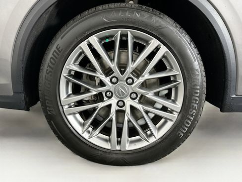 Used 2023 Acura MDX SH-AWD w/ Advance Package image 11