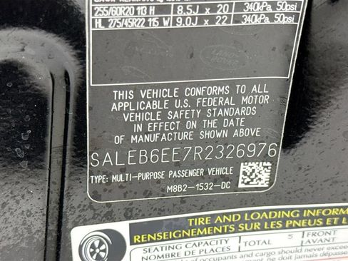 Certified 2024 Land Rover Defender 90 V8 AWD/4WD image 32