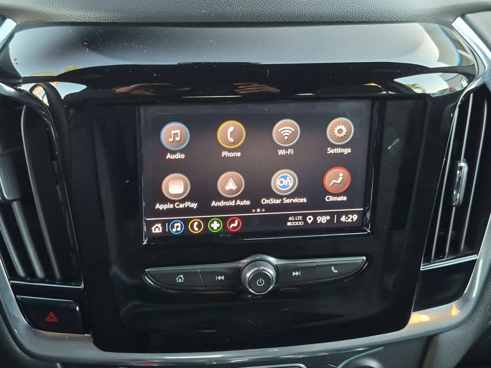 Used 2023 Chevrolet Traverse LT w/ LPO, Roadside Safety Package FWD image 18