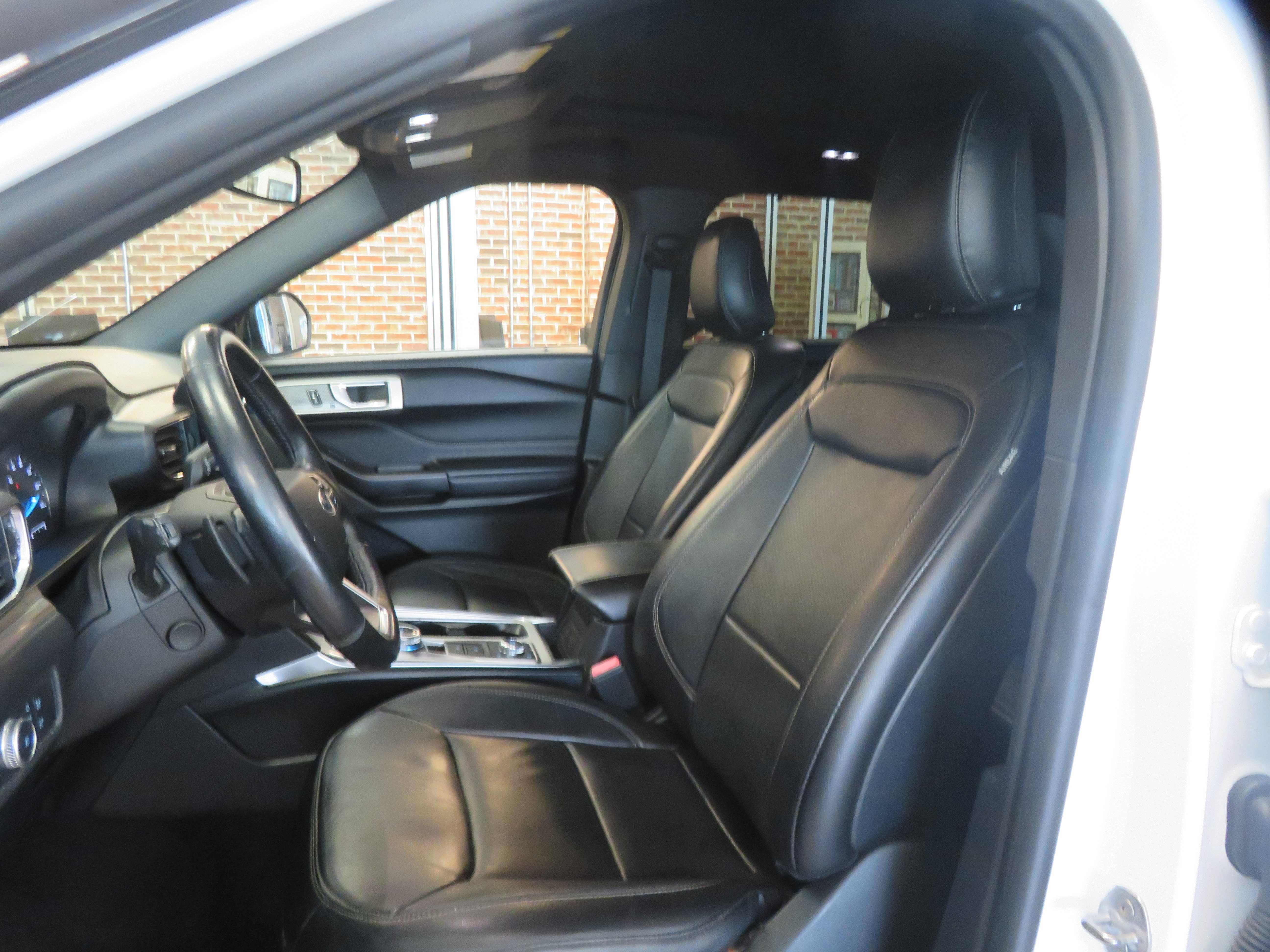 Used 2020 Ford Explorer Limited AWD/4WD image 13
