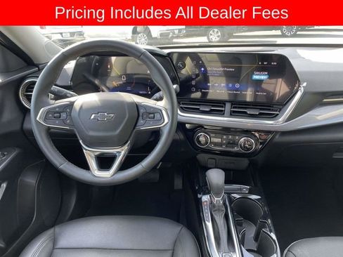 Used 2025 Chevrolet Trax ACTIV w/ Driver Confidence Package FWD image 14