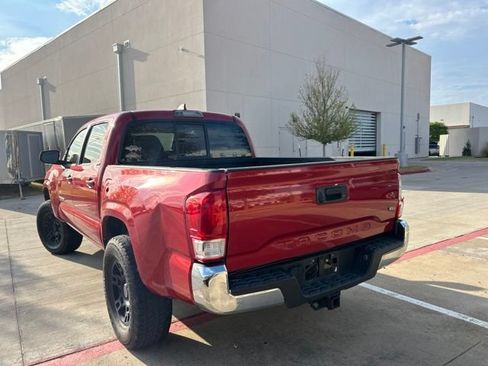 Used 2016 Toyota Tacoma SR5 w/ Towing Package RWD image 5