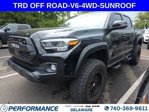 Used 2022 Toyota Tacoma TRD Off-Road w/ TRD Premium Off Road Package AWD/4WD image 1