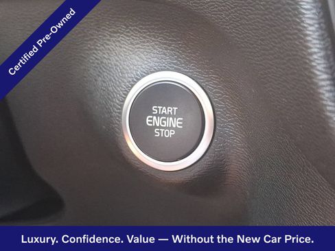 Certified 2024 Volvo XC40 B5 Plus w/ Protection Package Premier AWD/4WD image 25