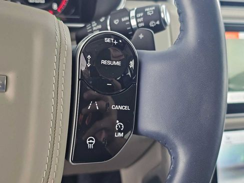 Used 2020 Land Rover Range Rover HSE AWD/4WD image 29