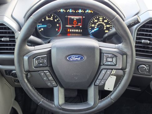 Used 2017 Ford F150 XLT w/ Equipment Group 301A Mid AWD/4WD image 17