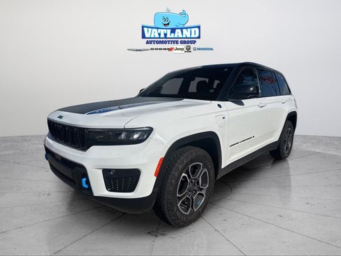 Used 2022 Jeep Grand Cherokee Trailhawk AWD/4WD image 22