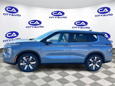 New 2026 Mitsubishi Outlander SE image 6