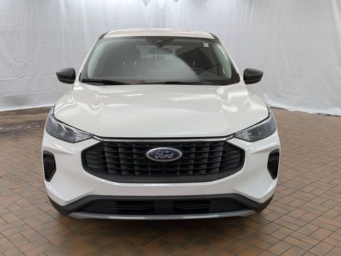 Certified 2023 Ford Escape Active w/ Cold Weather Package FWD image 2