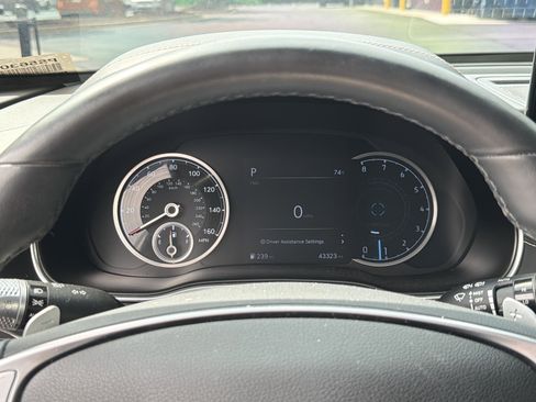 Used 2024 Genesis GV80 2.5T AWD/4WD image 10