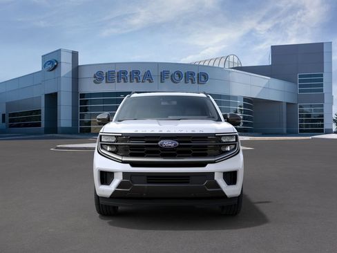 New 2027 Ford Expedition Platinum w/ Driver's Package AWD/4WD image 3