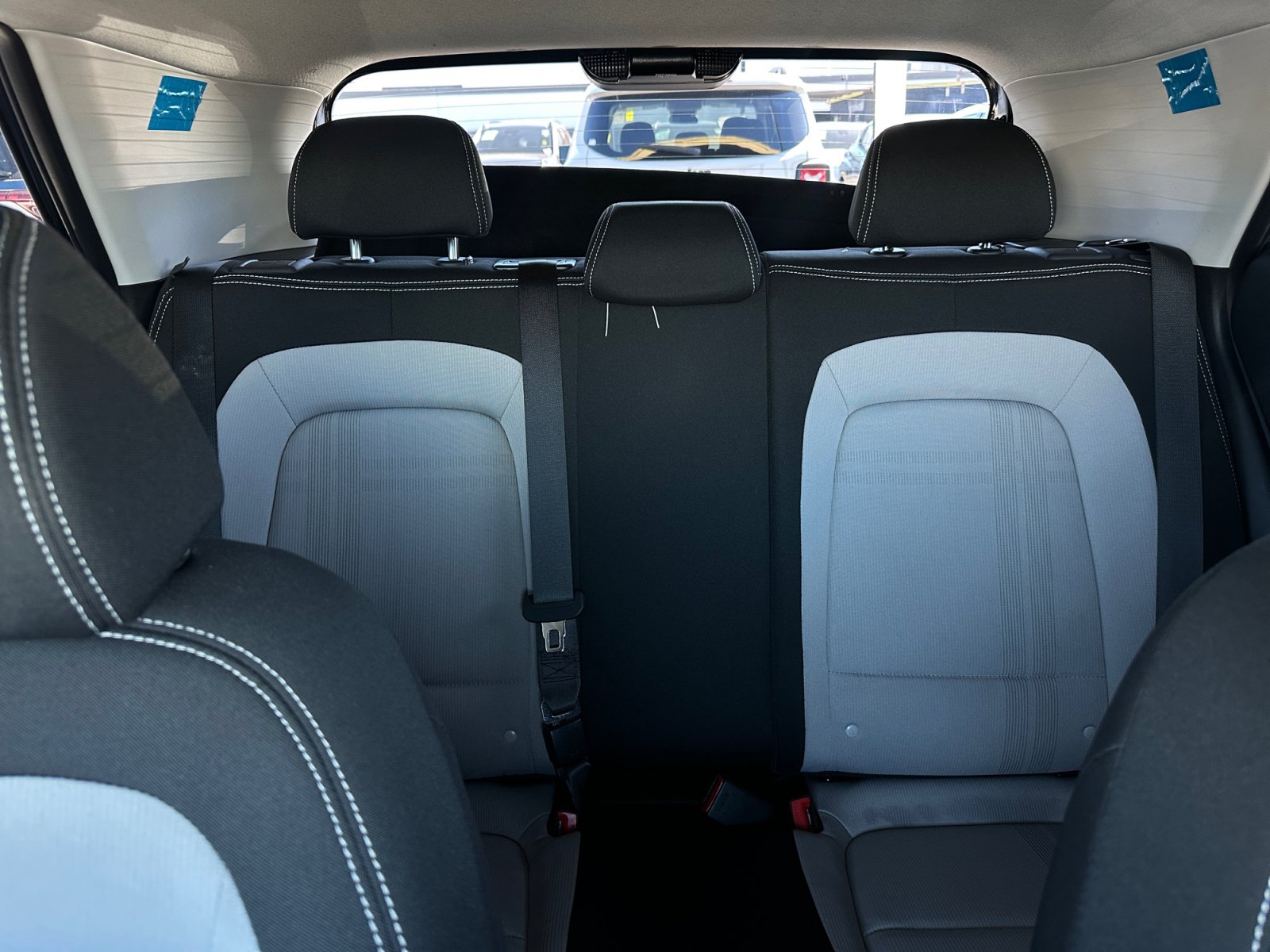 Used 2024 Hyundai Venue SEL FWD image 25