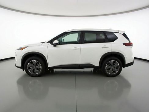 Used 2025 Nissan Rogue SV image 5