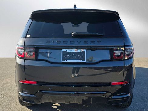 Used 2024 Land Rover Discovery Sport Dynamic SE image 4