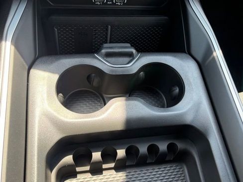 New 2026 RAM 1500 4x4 Crew Cab image 24