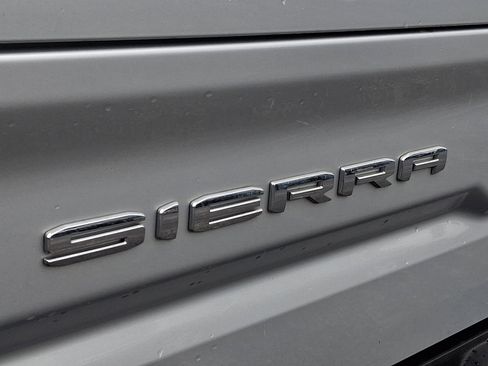 Used 2022 GMC Sierra 1500 SLE image 33