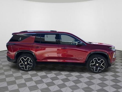 New 2026 Chevrolet Traverse High Country w/ LPO, Floor Liner Package FWD image 5