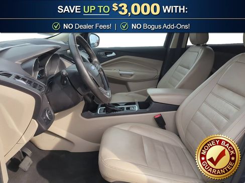Used 2019 Ford Escape Titanium AWD/4WD image 14