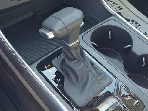 New 2026 Kia Carnival EX FWD image 15