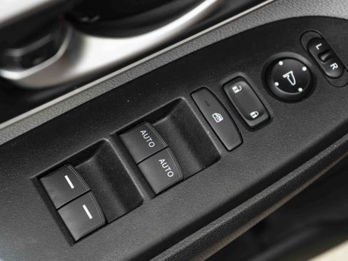 Used 2021 Honda CR-V EX image 37
