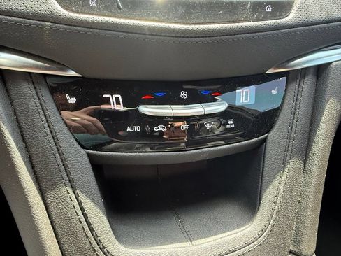 Used 2024 Cadillac XT5 Premium Luxury w/ Technology Package FWD image 17