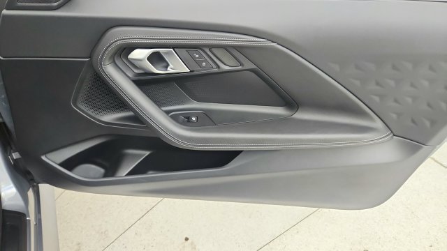 Used 2025 BMW 230i Coupe RWD image 39
